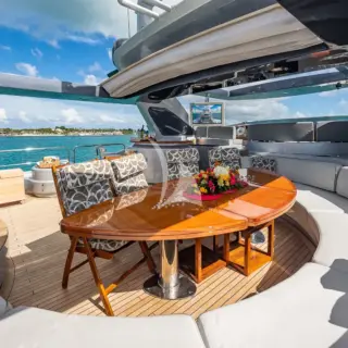 Flybridge Alfresco Dining