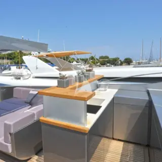 sundeck bar