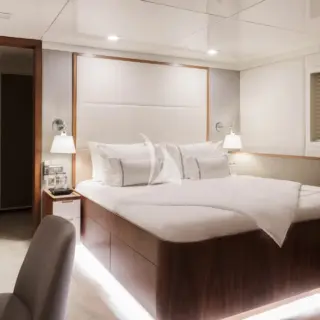 Double cabin
