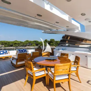 Sun deck 2
