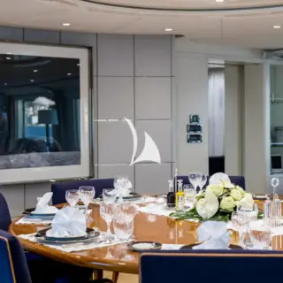 Main saloon dining