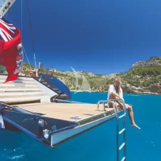 Large swim platform