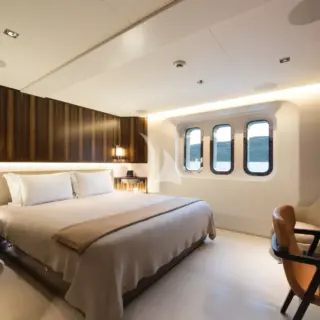 CLOUDBREAK - Image 21
