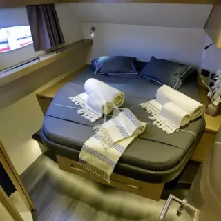 Guest cabin