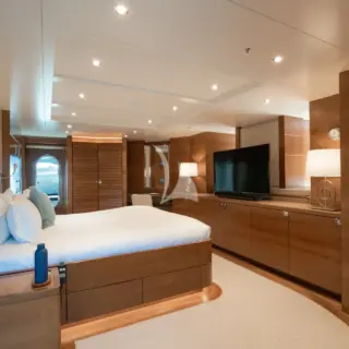BELUGA | Master Cabin