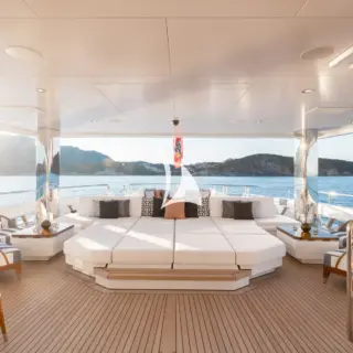 Main deck aft