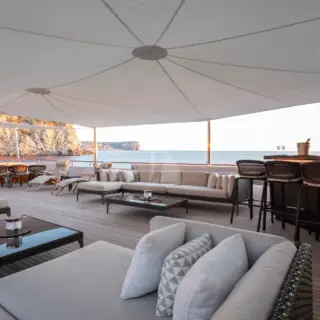 Upper Deck