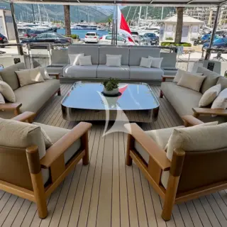 Main Deck Aft new furniture