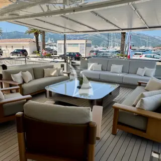 Main Deck aft comfy lounge area