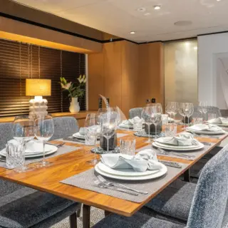 Bridge deck - dining for 10
