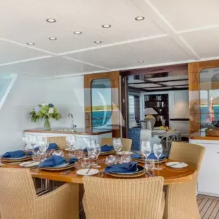Bridge deck aft - Dining table
