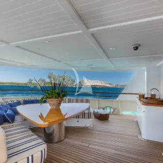 Main deck