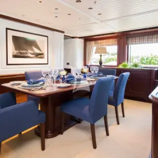 Main deck - Saloon - Dining for 10