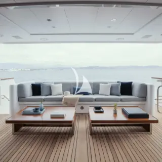Main deck aft
