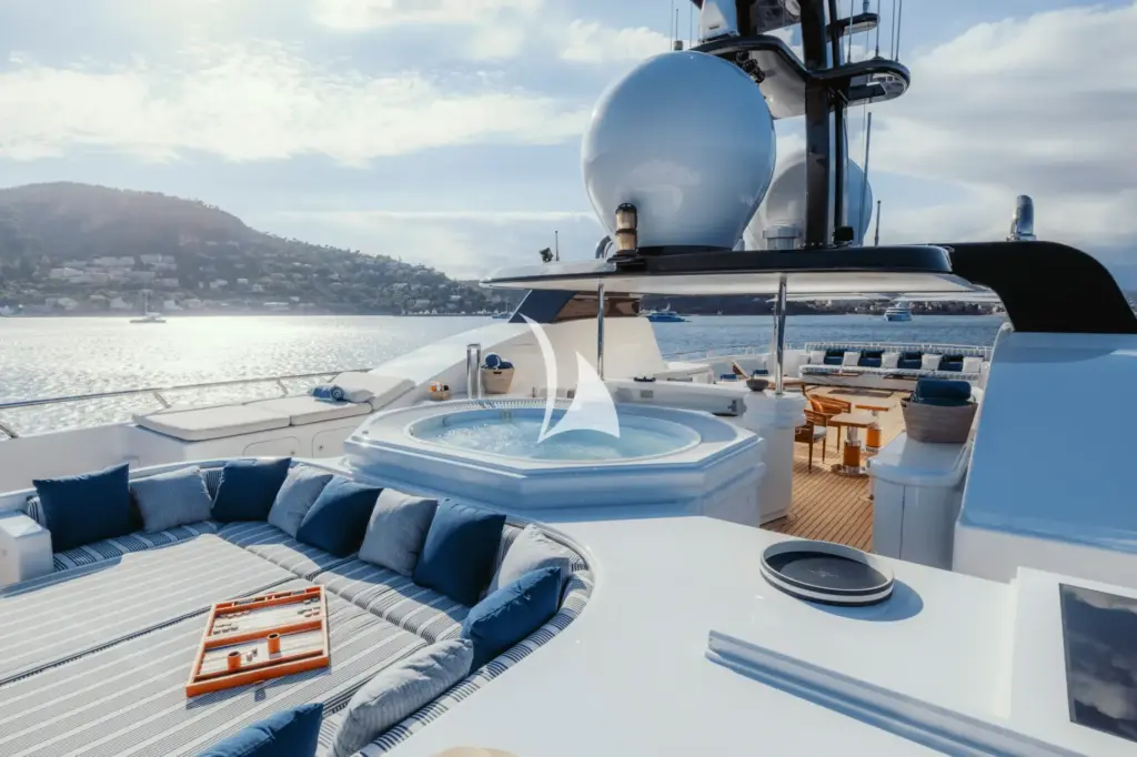 ADVENTURE - Sun deck