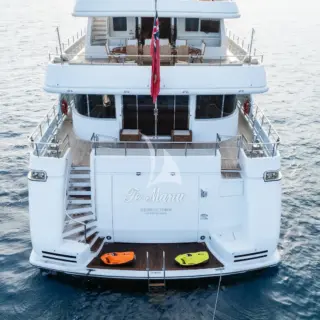 Transom and swim platform