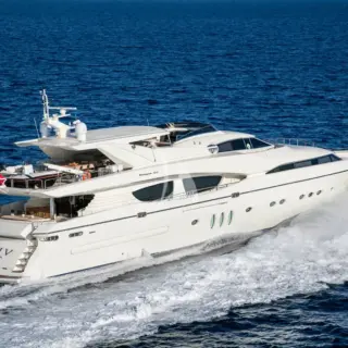 Rini V Cruising 2