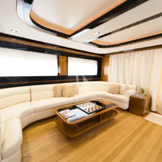 Salon Further View