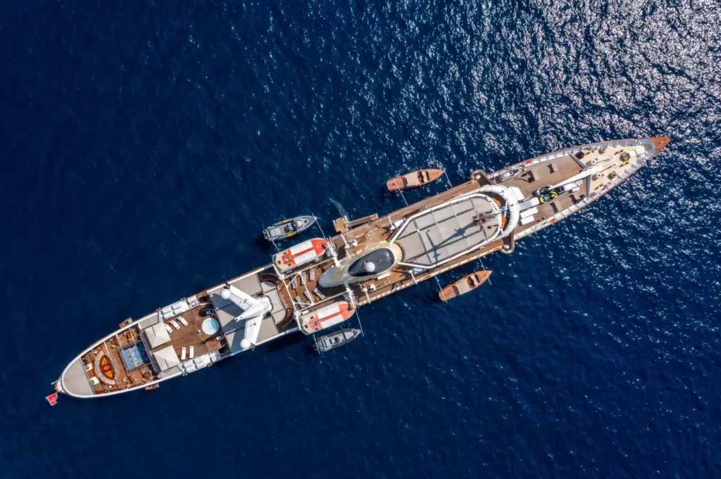 CHRISTINA O - Image 3