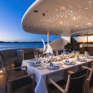 Bridge deck aft dining area
