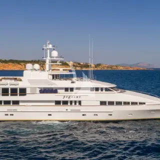 Pegasus Cruising 1