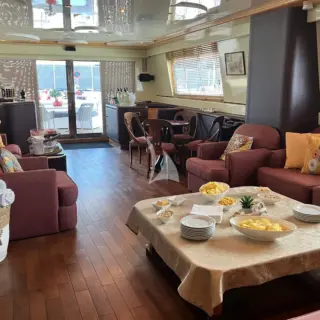 MISS CANDY - Image 17