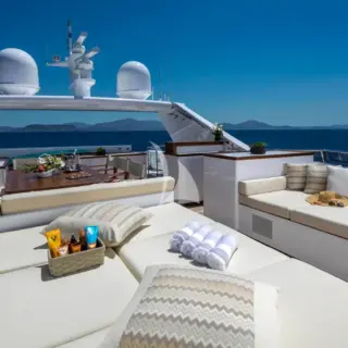 Upper deck sunbeds