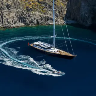 S/Y GENEVIEVE, at anchor