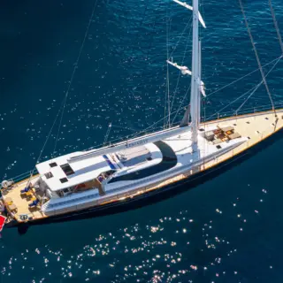 S/Y GENEVIEVE, aerial