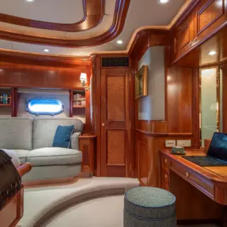 S/Y GENEVIEVE, full beam Master