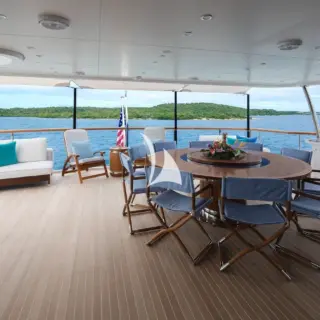 Bridge deck aft