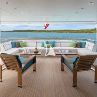 Main deck aft