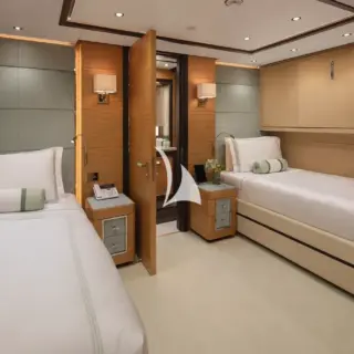 Twin guest cabin