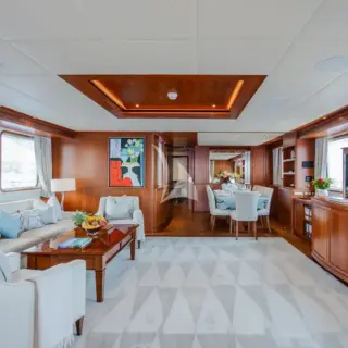 Main saloon lounge