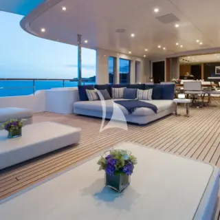 Bridge Deck Aft