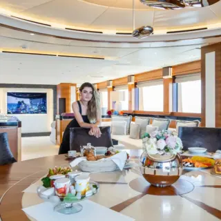 Formal dining main saloon