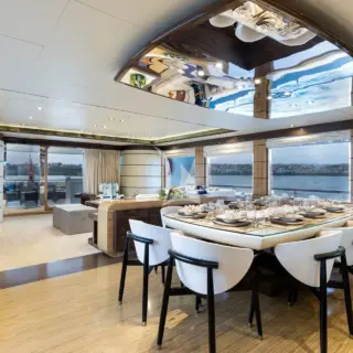 Main salon dining