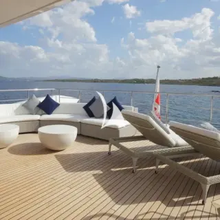 Upper deck lounging