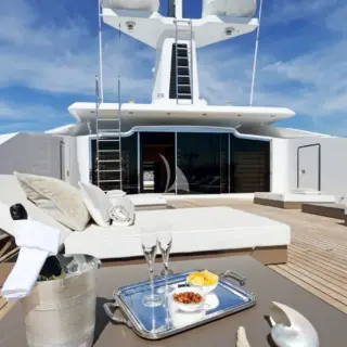 Sundeck Aft