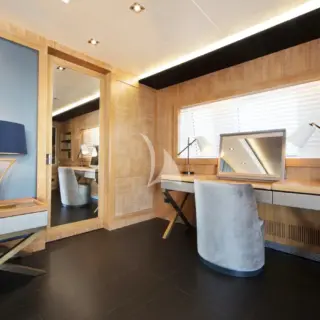 Master Vanity