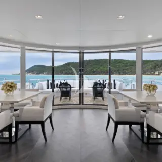 IMPULSIVE | Dining with a view!