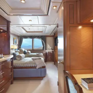 Twin Cabin
