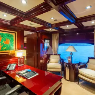 Master ensuite Office