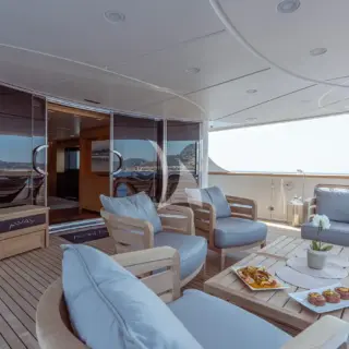Main aft deck