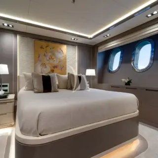 Double Cabin