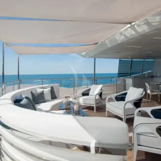 Skylounge Deck - Jan. 2023: settee cushions are now a stunning deep blue shade