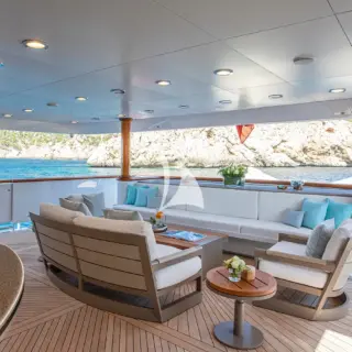 Main aft deck