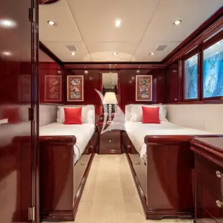 Twin cabin