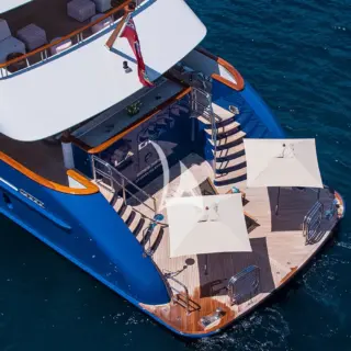 Stern - swim platform