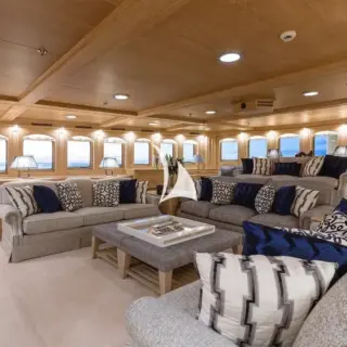 Observation lounge cinema